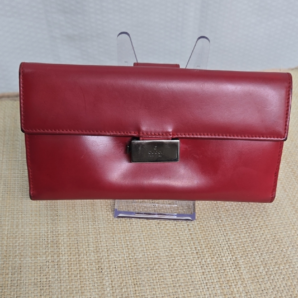 Gucci Red Leather Women's Clutch - Picture 14 of 14
